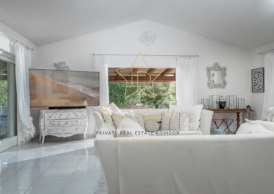 Villa con piscina privata San Pantaleo