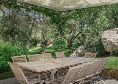 Villa con piscina privata San Pantaleo